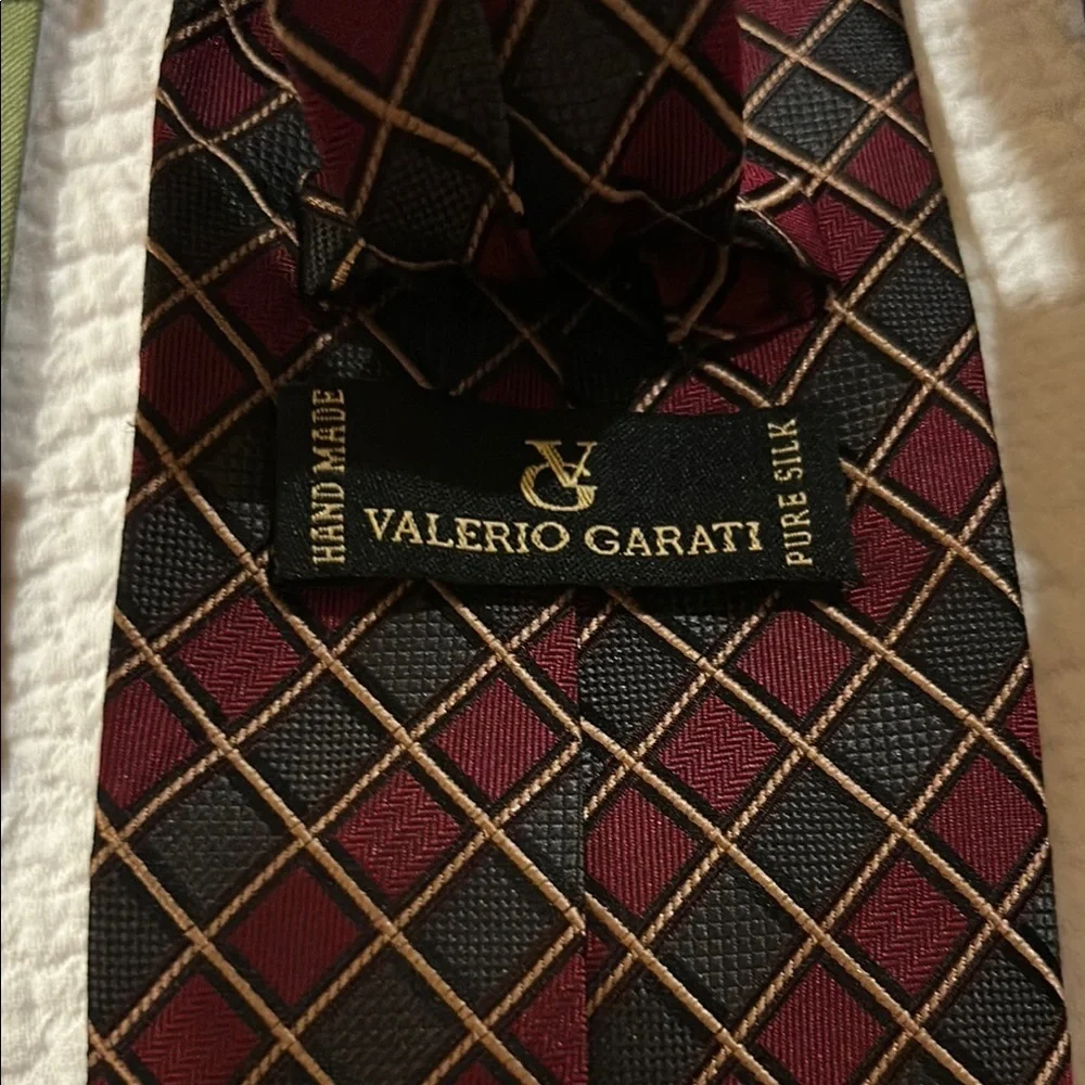 Assorted Men's Silk Ties Collection. 5 ties.